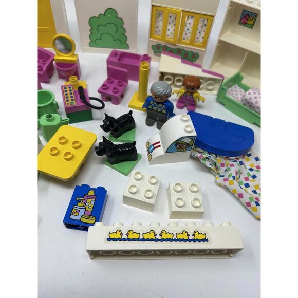 Lego Duplo Sets 2794 my house 2792 Grandma's House Incomplete approx 49 pcs - Picture 5 of 7
